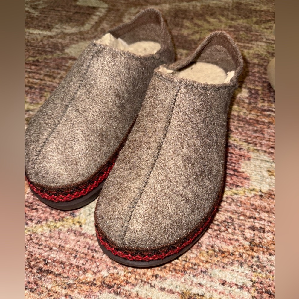 UGG gray/brown Tasman shearling slippers with red stitching